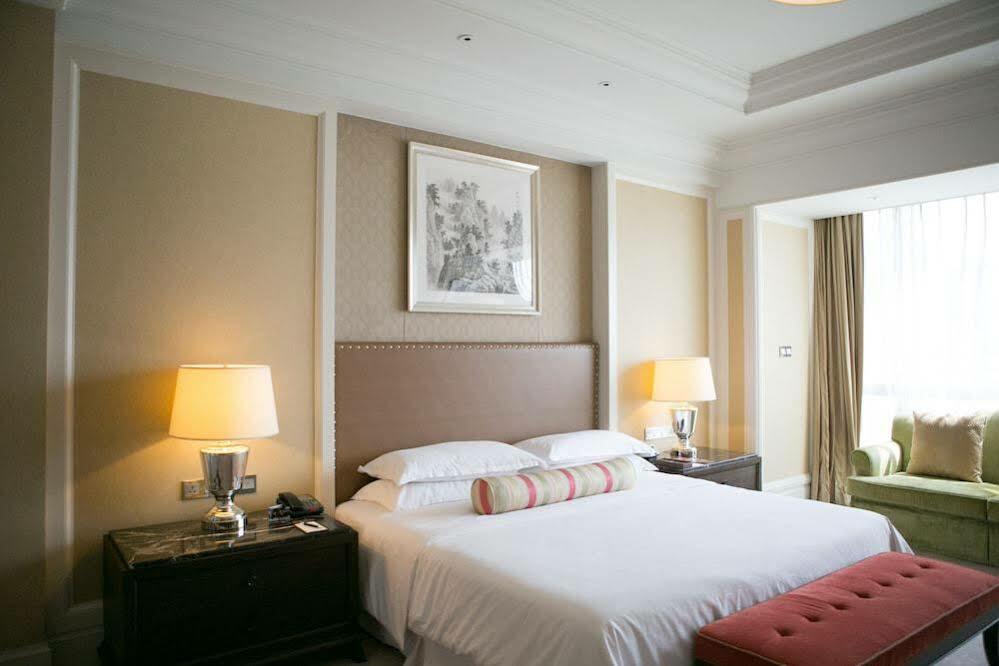 Sheraton Fuzhou Hotel Esterno foto